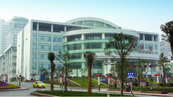 醫院辦公室鋁扣板吊頂材料多少錢一平方