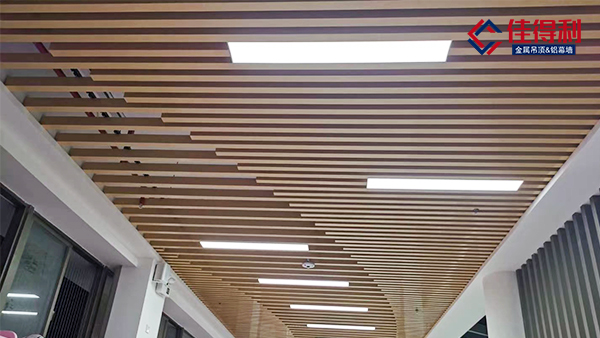 佳得利鋁方通的龍骨在應用上的好處