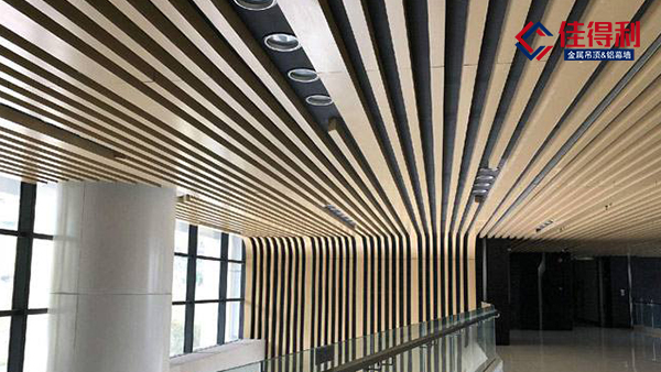 外墻鋁方通廠家廠從佳得利建材了解